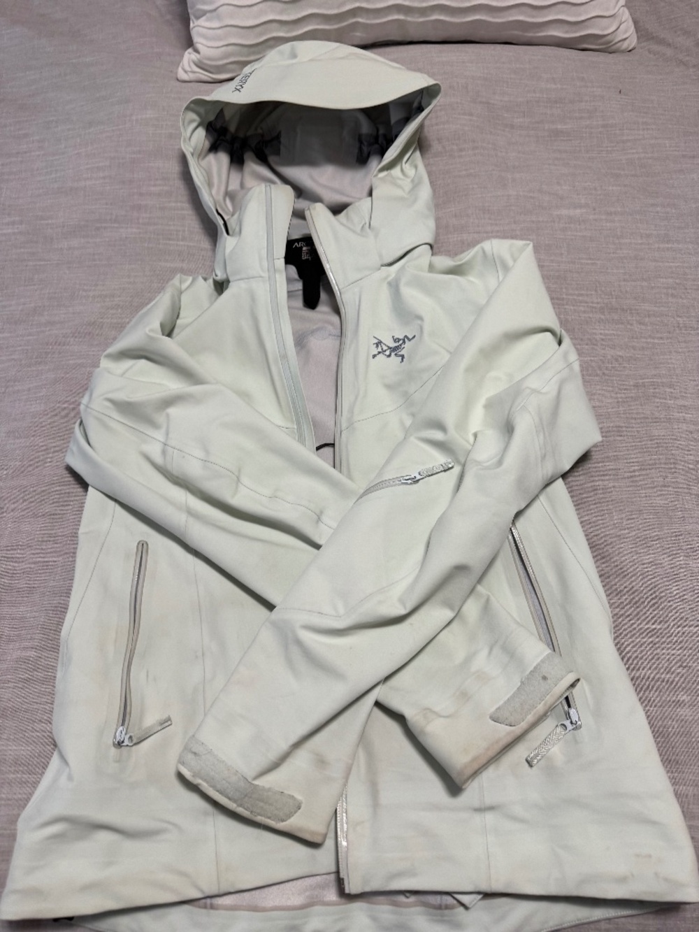 Ladies Arc'teryx Jacket Size Small